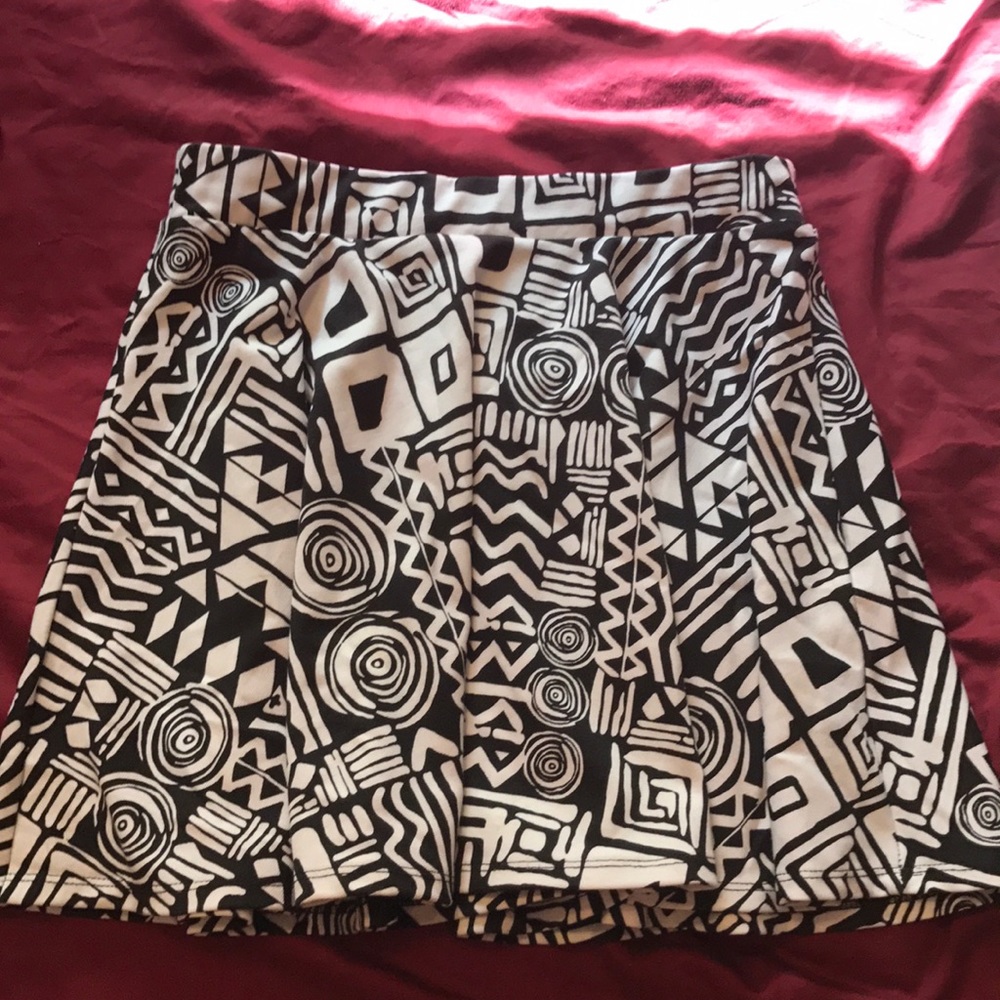 Black and white skater skirt
